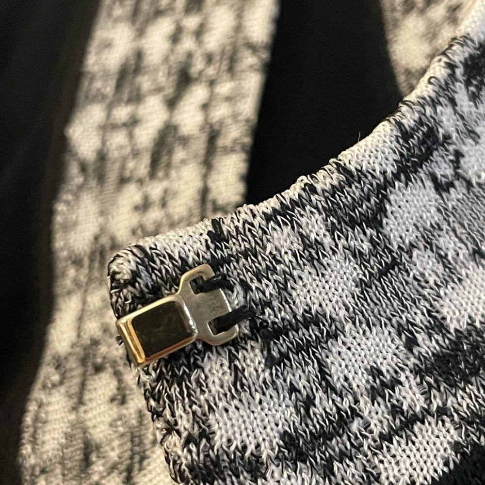 Exclusively Misook Knit Jacket Size Medium - image 8